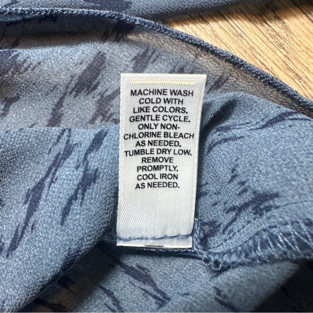 Versona Navy Patterned Blouse - Picture 7 of 9